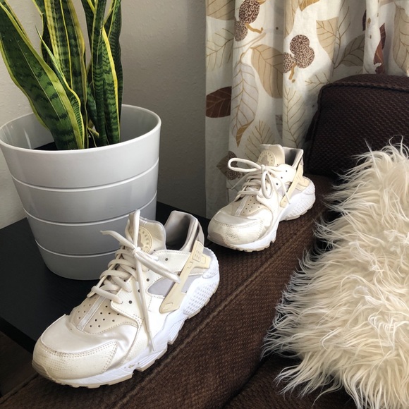 Women’s Nike Huarache